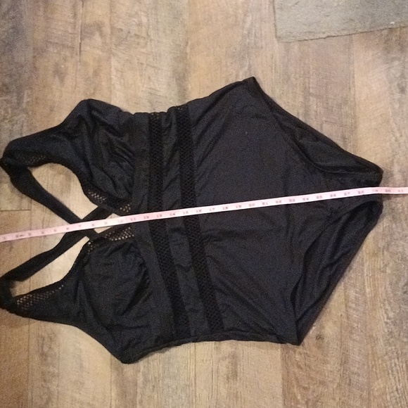 Freshwater one piece swim suit plus size 🖤 - Picture 5 of 10